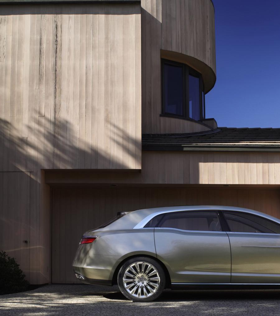  Lincoln MK9 Concept 2001 года  (фото 38 из 82)